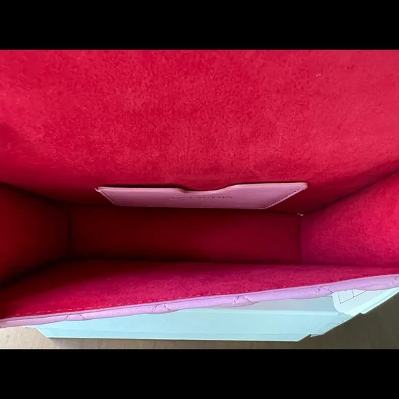 ❌❌SOLD NWT Alexander McQueen Skull Quilted Shoulder Bag - Picture 8 of 10